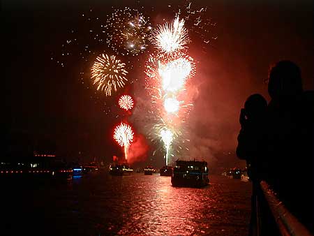 Firework Rhine in flames St. Goar, 2000-09-16-77-st-goar-450,  2000 WHO